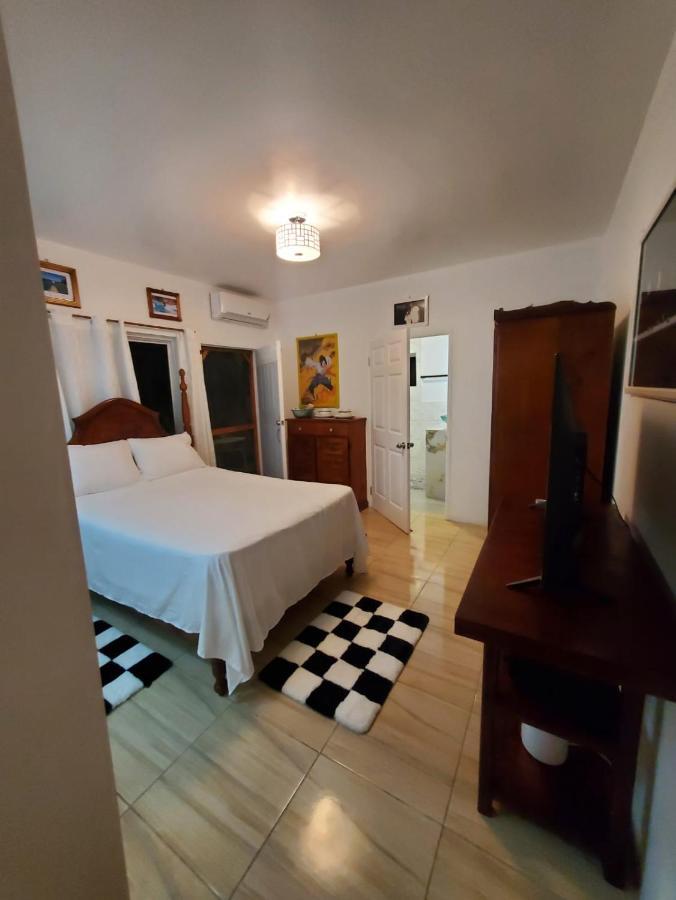 Centrally Located - 5 *